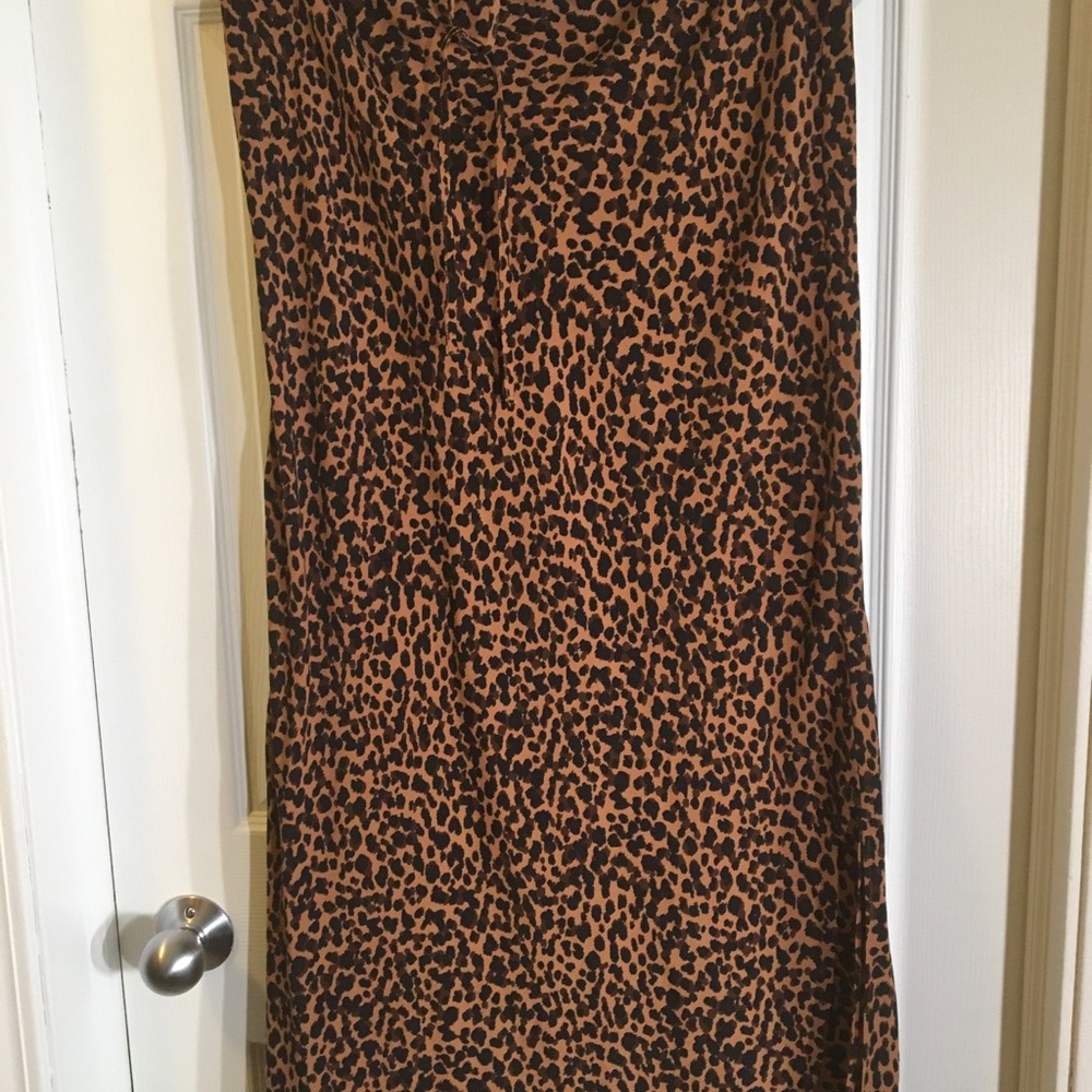 MADEWELL NWT AUTHENTIC BRUSHED MATERIAL LEOPARD MIDI SKIRT WITH A SIDE SLIT - Picture 7 of 11